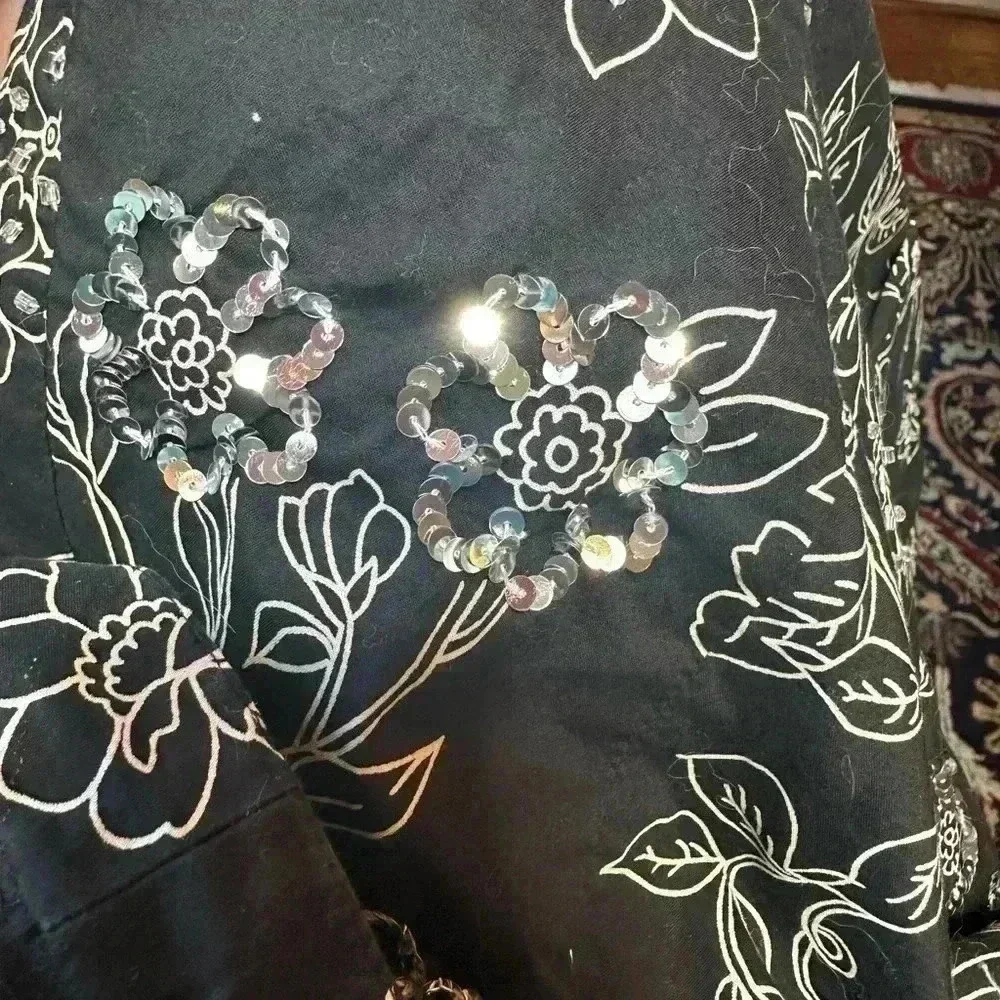 Ann Taylor Black White Floral Sequin Embellished A-Line Skirt Size 4P - Picture 5 of 6